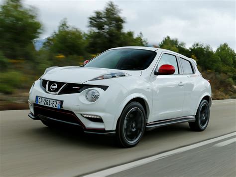 Внутреннее пространство и комфорт в автомобиле Nissan Juke 0 1 Lo