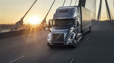 Поиск уникального идентификатора автомобиля Volvo VNL в салоне