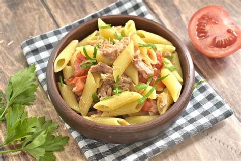 Совместимость макарон с тушёнкой и диетой