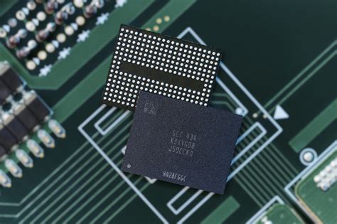Уникальная технология QLC NAND