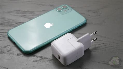 Зарядка телефона от iPhone