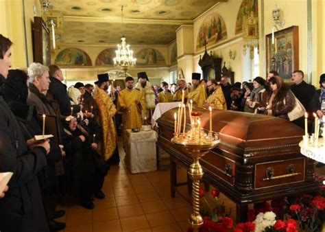 Как правильно молиться за некрещеного человека