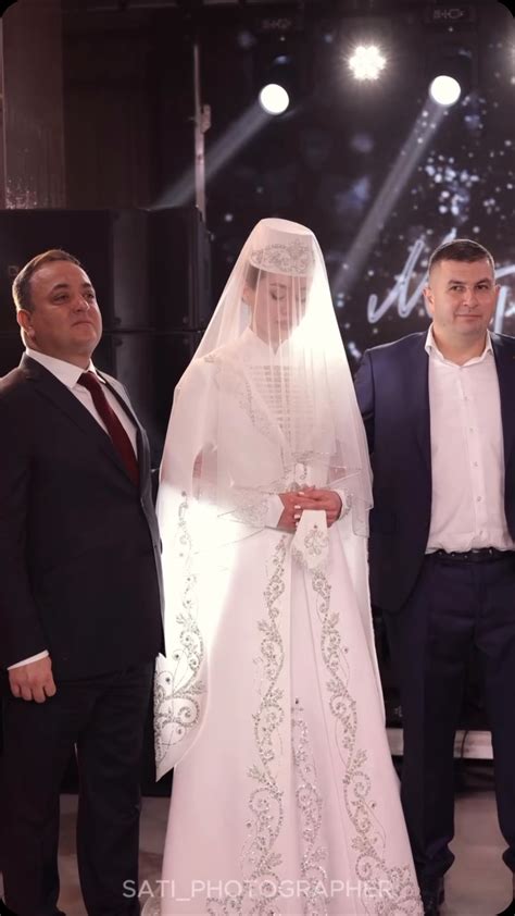 Красный на свадьбу: яркий, модный и смелый выбор свадебного наряда