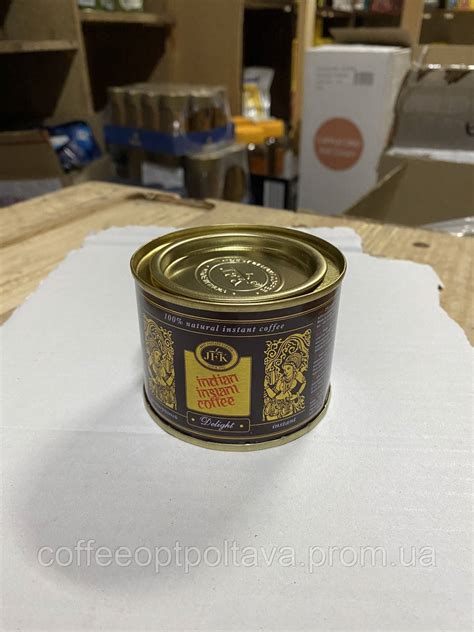 Нагревание железной кружки перед засыпкой кофе