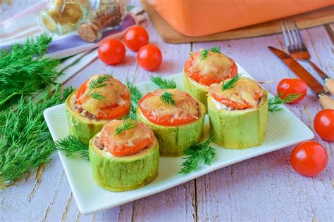 Овощи в куриный фарш: добавляем кабачки и получаем новые вкусы