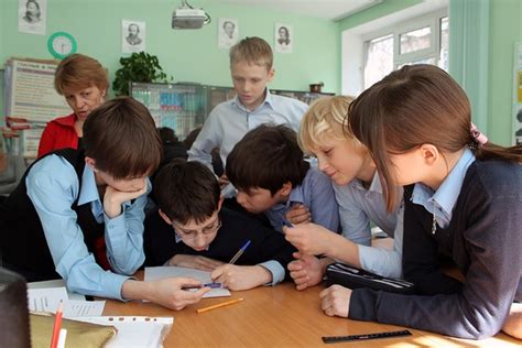 Плюсы и минусы посещения бабушками уроков в школе