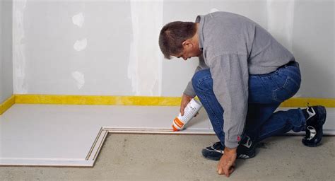 Плюсы и минусы укладки стяжки на старую