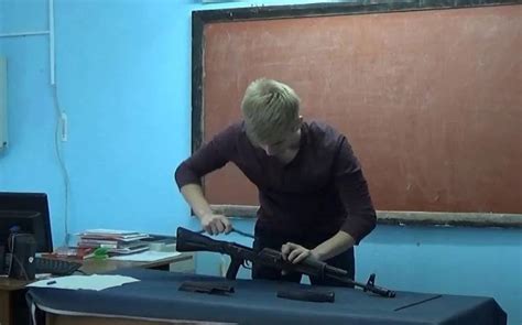 Правила ношения сережек для учеников старших классов