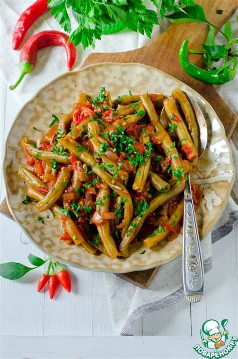 Рецепт №1: Тушеная стручковая фасоль с кабачками и томатами