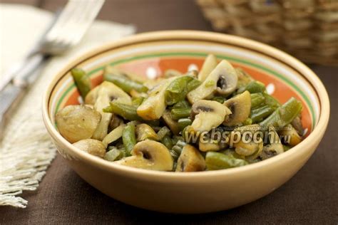Рецепт №3: Тушеная стручковая фасоль с кабачками и грибами