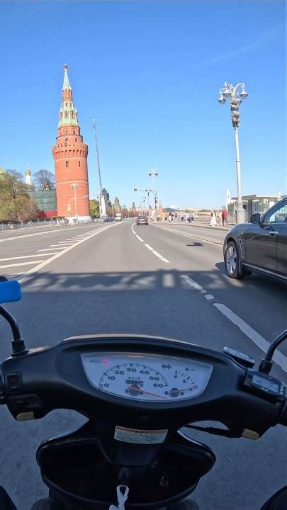 Туристическая езда на скутере по Москве: интересные маршруты и достопримечательности