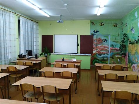 Улучшение условий работы учителей биологии в школе